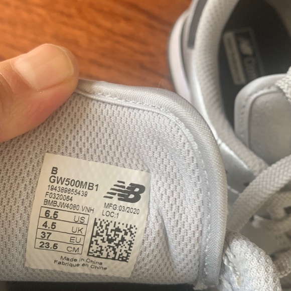 EUC NEW BALANCE 500 W 6.5 uk 4.5 eu 37 silver - Picture 7 of 8